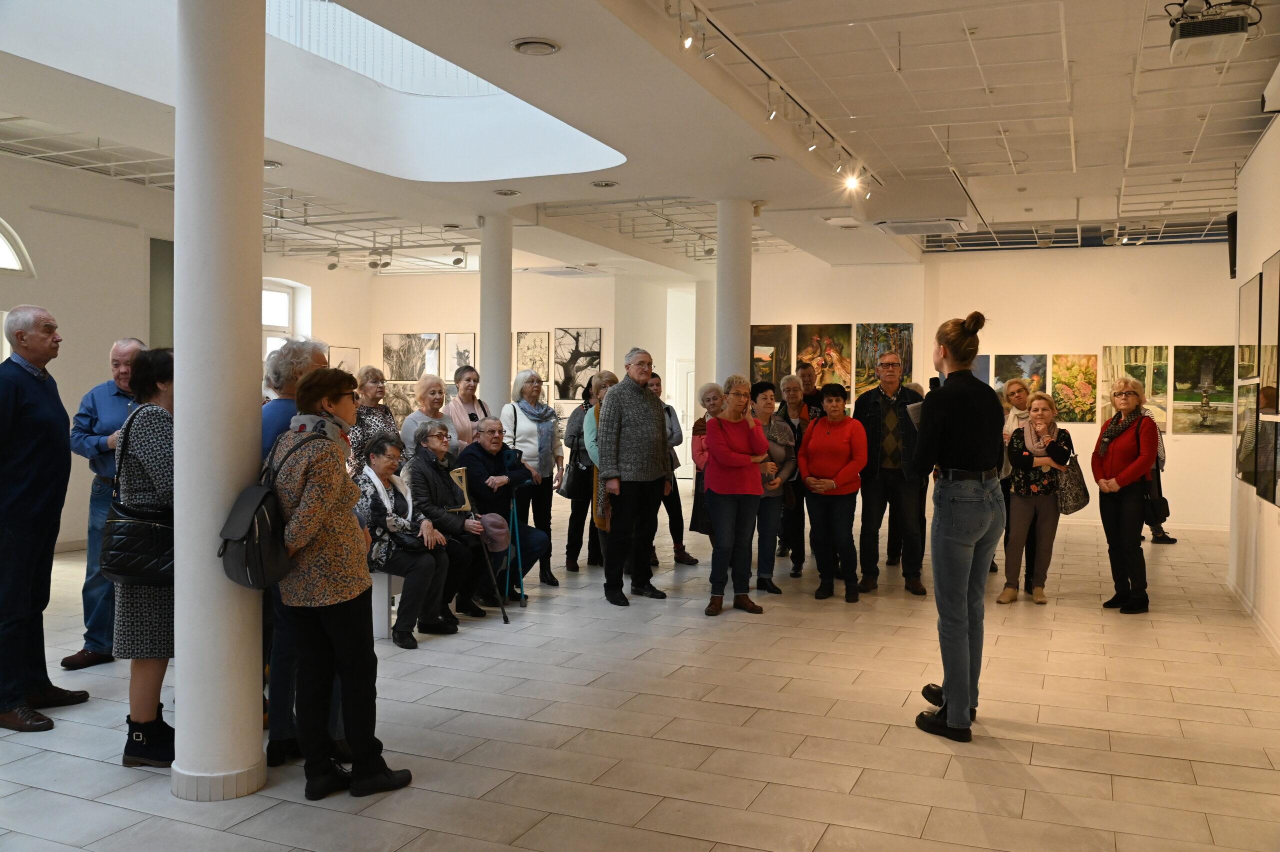 5. 12.02.2026 – oprowadzanie po wystawie Ślady i Znaki – malarstwo Aborygenów z Australii Centralnej